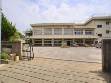 松戸市立六実第二小学校／徒歩10分・約800m
