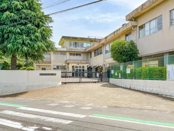 松戸市立常盤平第三小学校／徒歩8分・約588m