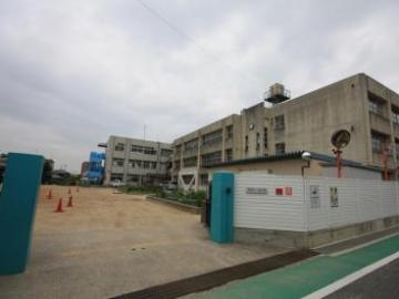 流山市立八木南小学校／徒歩9分・約700m(2025年7月)
