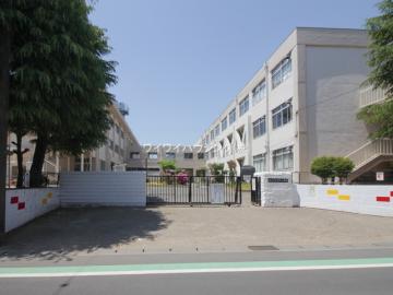 松戸市立稔台小学校／徒歩11分・約850m(2025年2月)