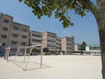 松戸市立中部小学校／徒歩10分・約730m(2026年1月)