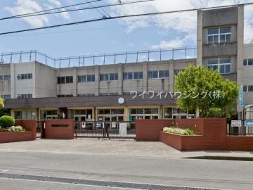 松戸市立松飛台第二小学校／徒歩1分・約40m(2025年2月)