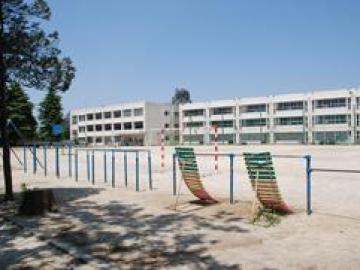 松戸市立根木内小学校／徒歩4分・約320m(2026年5月)