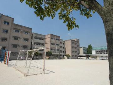 松戸市立中部小学校／徒歩10分・約750m(2026年9月)