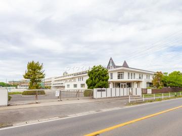 松戸市立小金北中学校／徒歩20分・約1,600m(2024年12月)