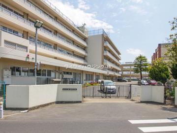 松戸市立古ケ崎中学校／徒歩1分・約80m(2025年4月)
