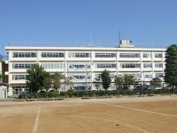 柏市立田中中学校／徒歩19分・約1,500m(2025年3月)