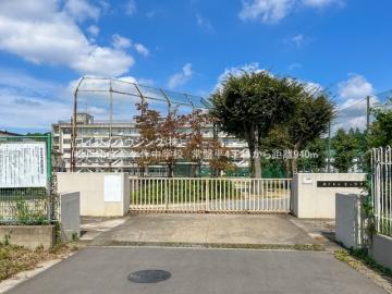 松戸市立金ケ作中学校／徒歩13分・約900m(2025年8月)