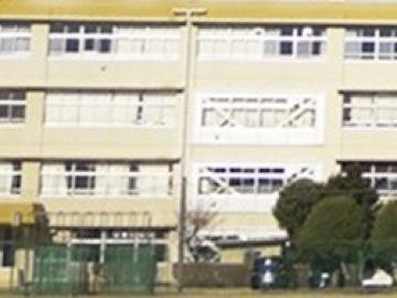 柏市立富勢中学校／徒歩4分・約260m(2025年12月)