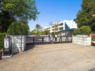 流山市立南部中学校／徒歩11分・約850m