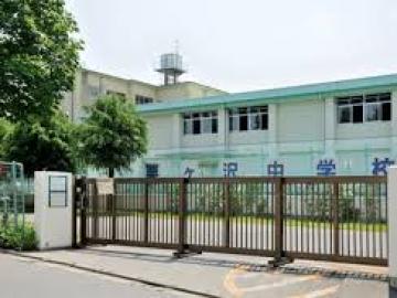 松戸市立栗ケ沢中学校／徒歩7分・約550m(2026年3月)