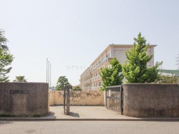松戸市立栗ケ沢中学校／徒歩9分・約680m(2025年5月)