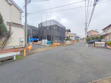 前面道路含む現地写真(2025年10月)
