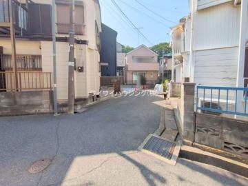 前面道路含む現地写真(2025年6月) 前面道路含む現地写真(2025年6月)