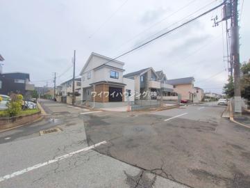 前面道路含む現地写真(2025年10月) 前面道路含む現地写真(2025年10月)