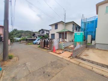 前面道路含む現地写真(2025年10月)