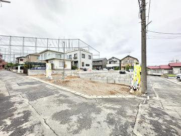 前面道路含む現地写真(2025年10月)