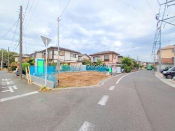 前面道路含む現地写真(2025年10月)