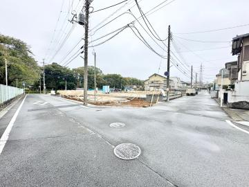 前面道路含む現地写真(2025年10月)