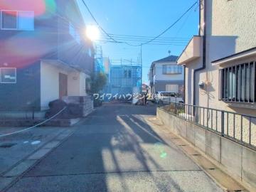 前面道路含む現地写真(2025年12月)