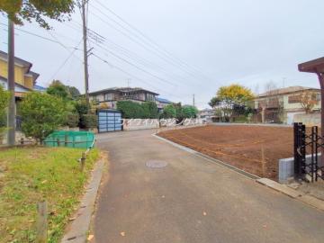 前面道路含む現地写真(2025年11月)