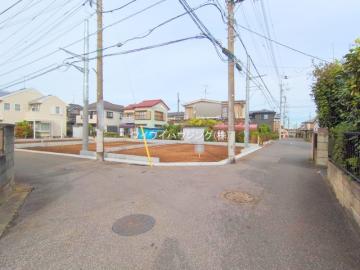 前面道路含む現地写真(2025年12月)