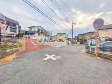 前面道路含む現地写真(2025年12月)