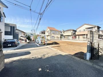 前面道路含む現地写真(2025年11月)