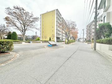 前面道路含む現地写真(2025年11月)