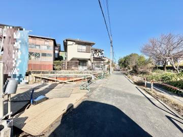 前面道路含む現地写真(2026年1月)