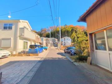 前面道路含む現地写真(2024年12月)