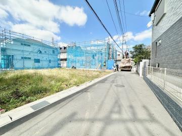 前面道路含む現地写真(2025年10月)