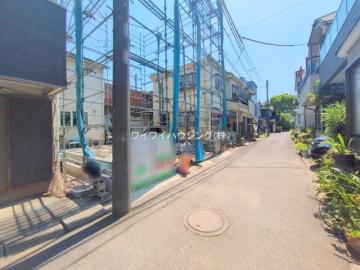 前面道路含む現地写真(2025年8月)